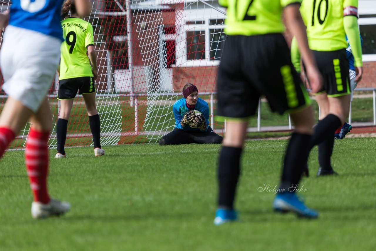 Bild 72 - B-Juniorinnen TSV Schoenberg - Holstein Kiel : Ergebnis: 0:23